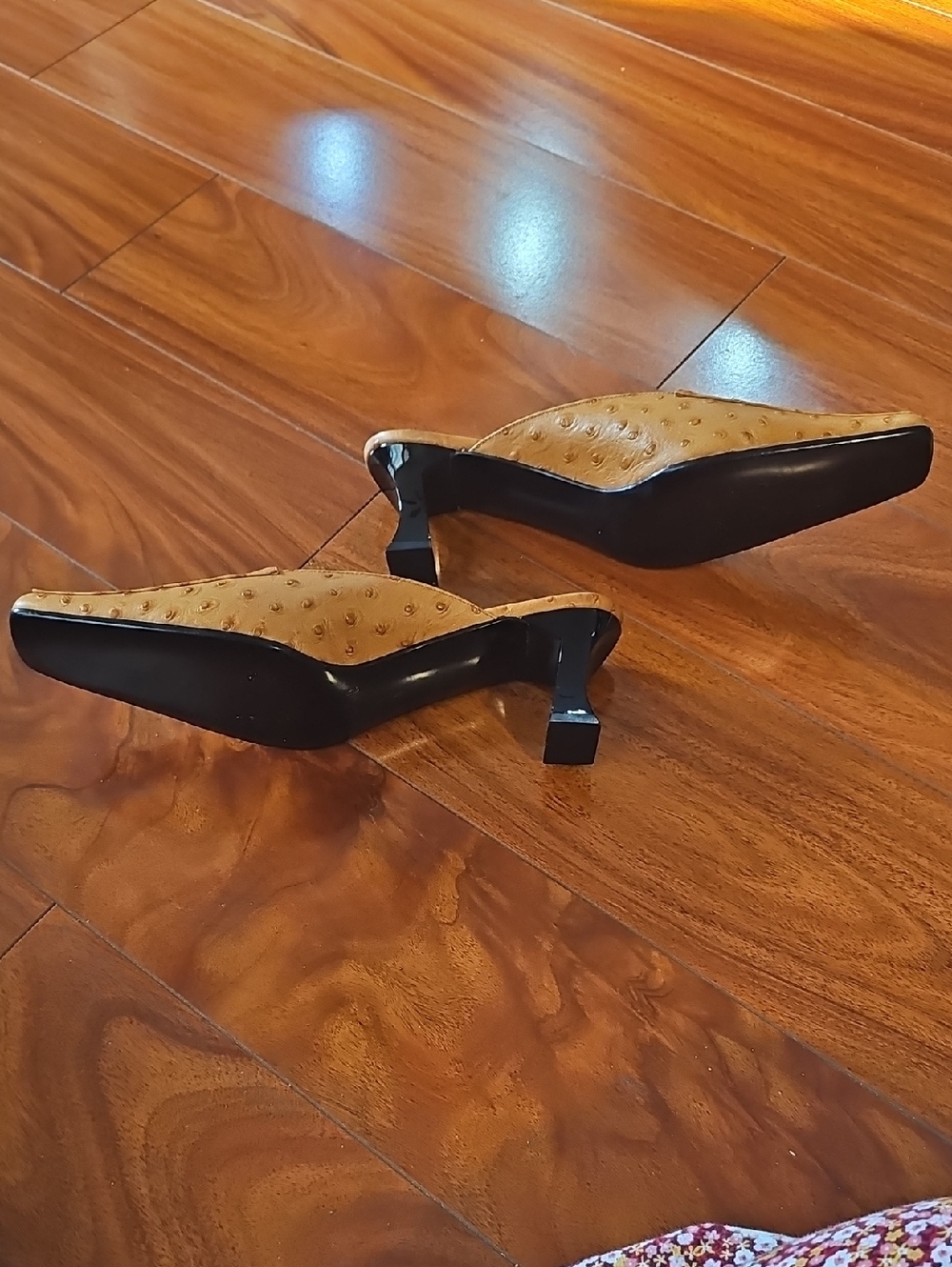 Claudia Ciuti Ostrich-Embossed Camel Leather Mules With Square Toe Sz 10 NWOT - Picture 7 of 12